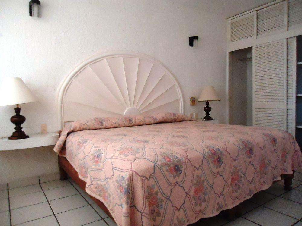image-housing-carousel
