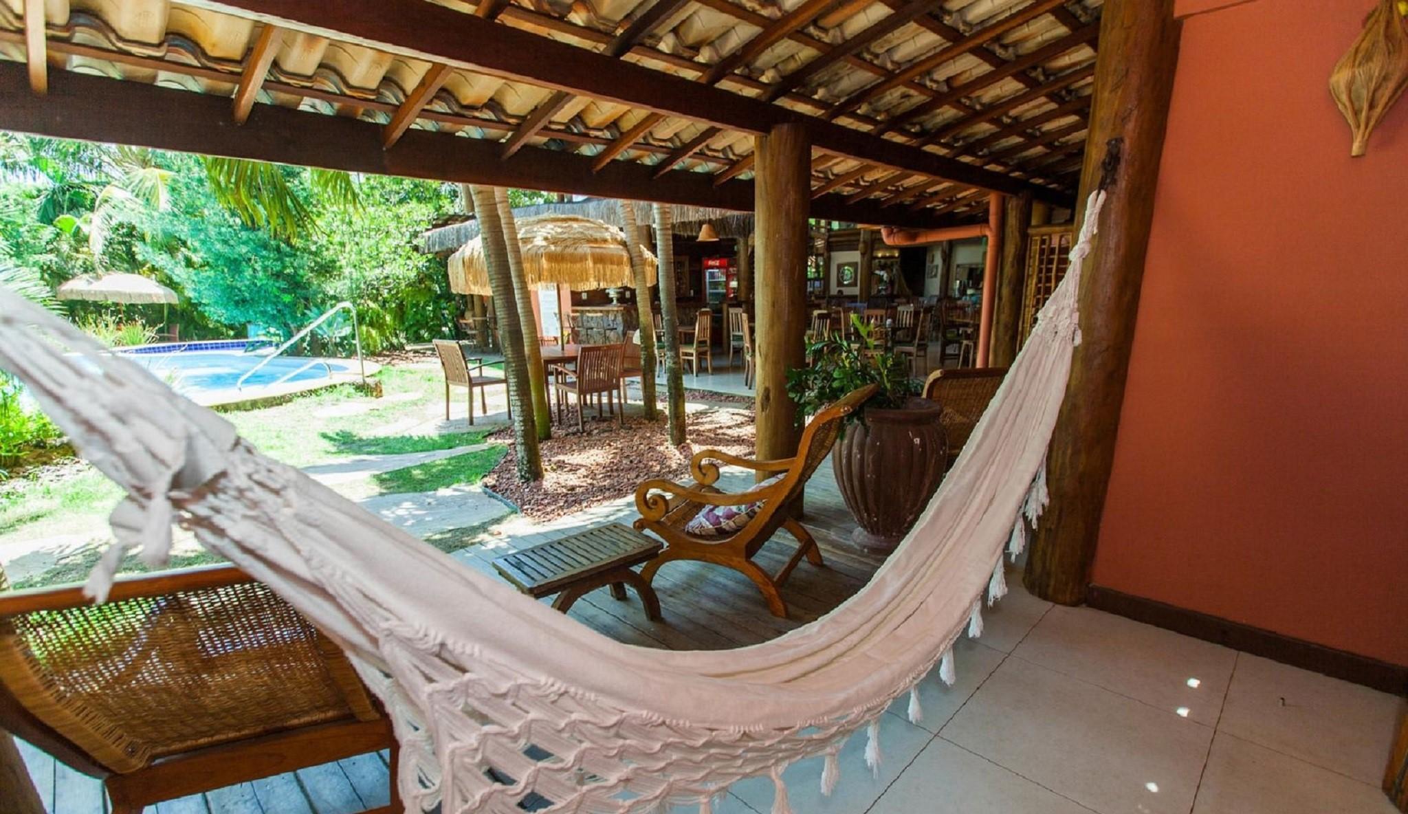 image-housing-carousel