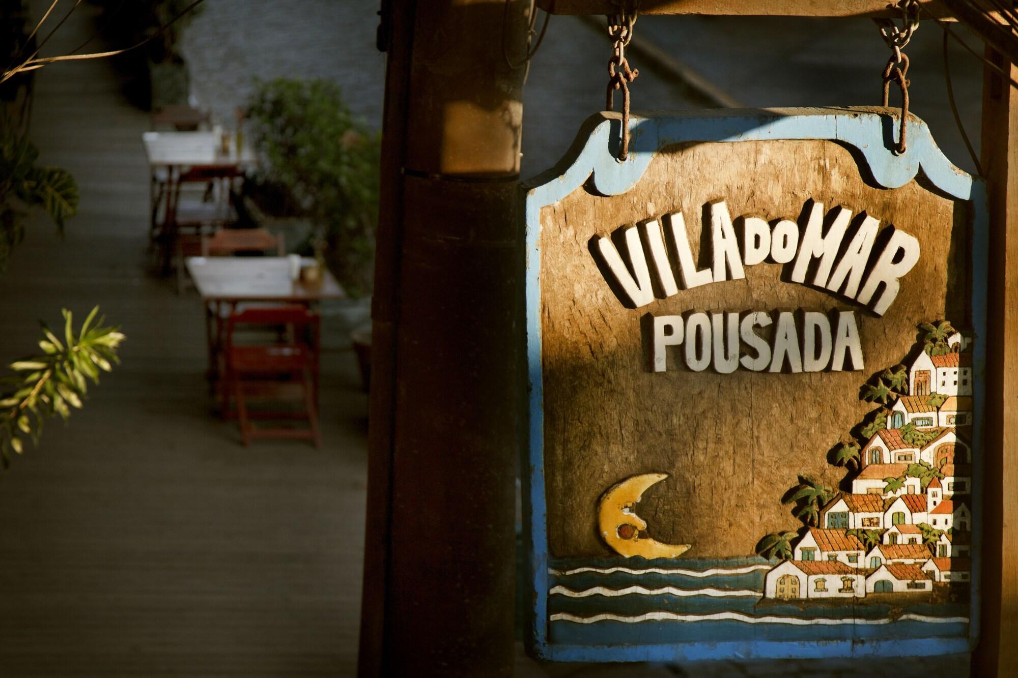 image-housing-carousel