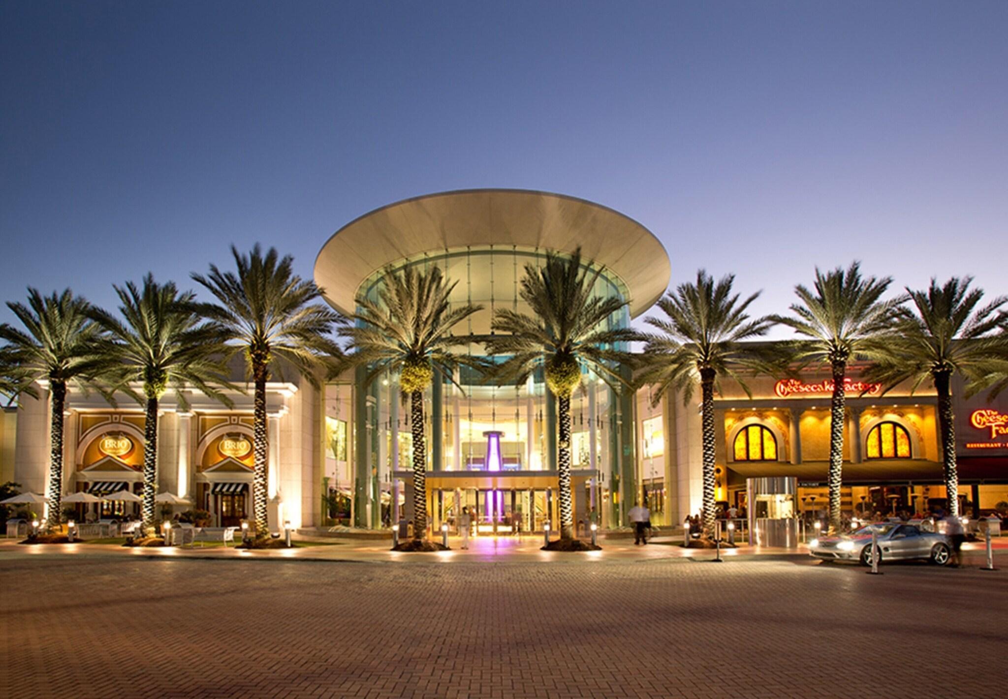 image-housing-carousel