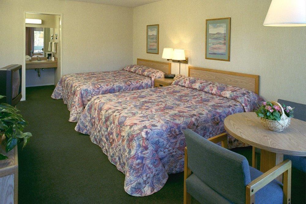 image-housing-carousel