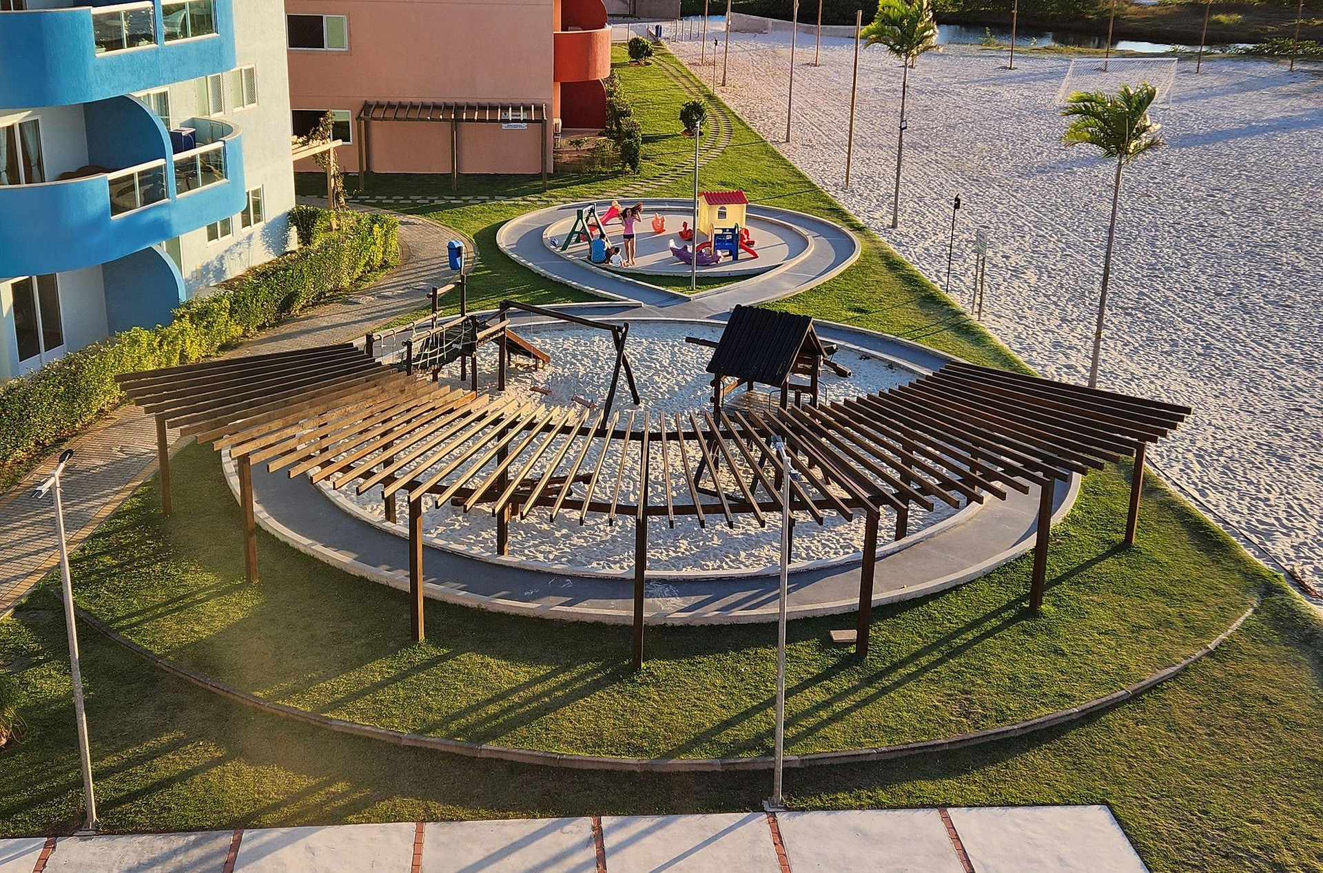 image-housing-carousel