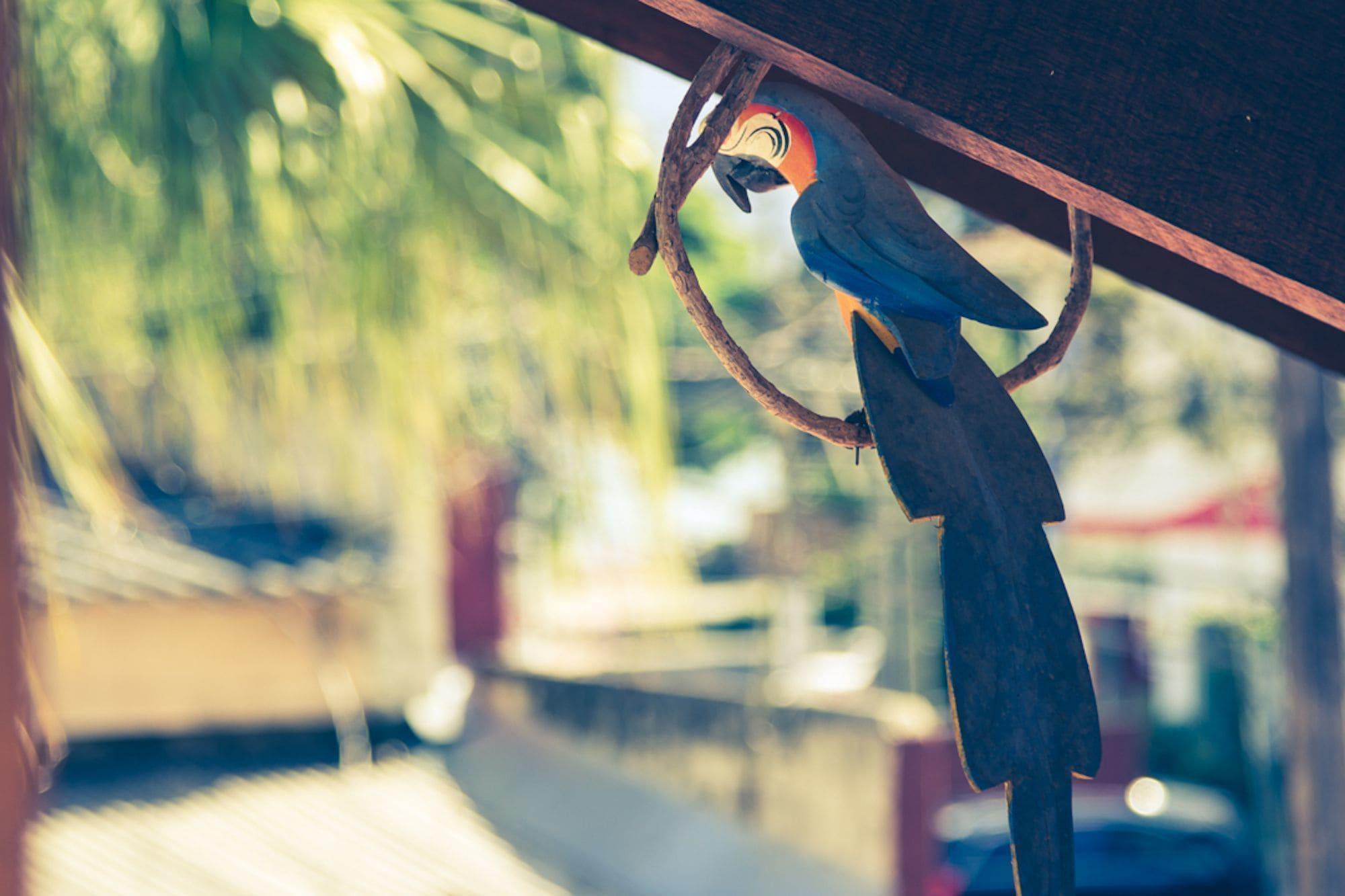 image-housing-carousel