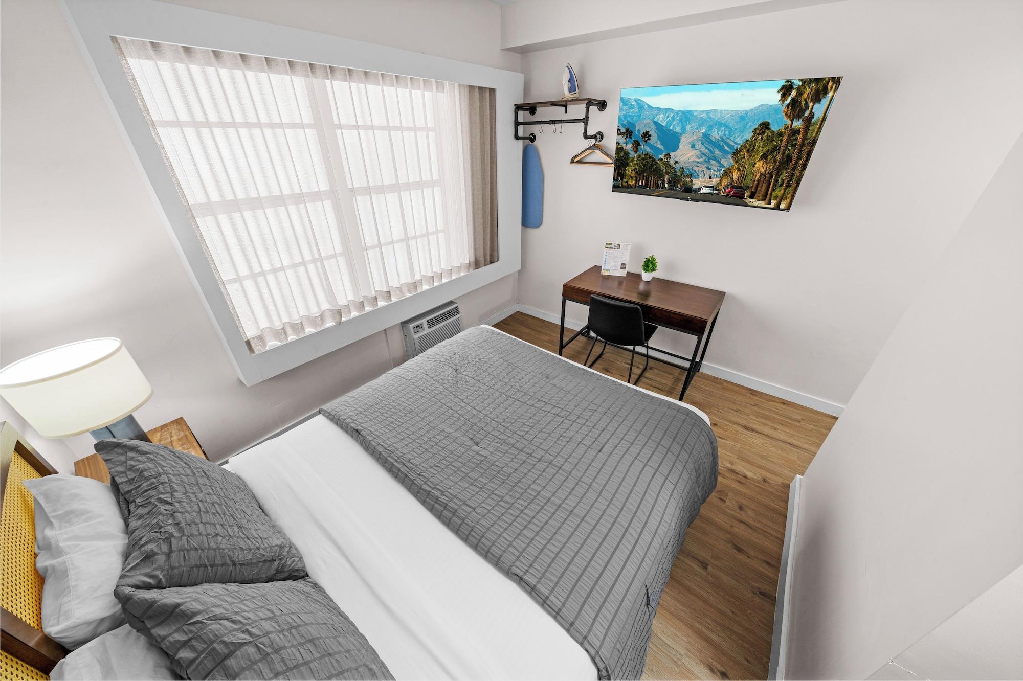 image-housing-carousel