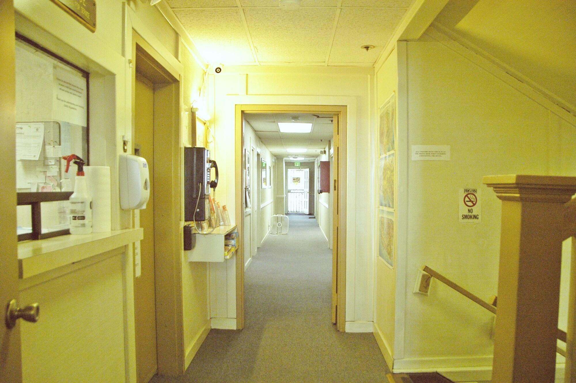 image-housing-carousel