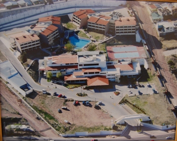 image-housing-carousel