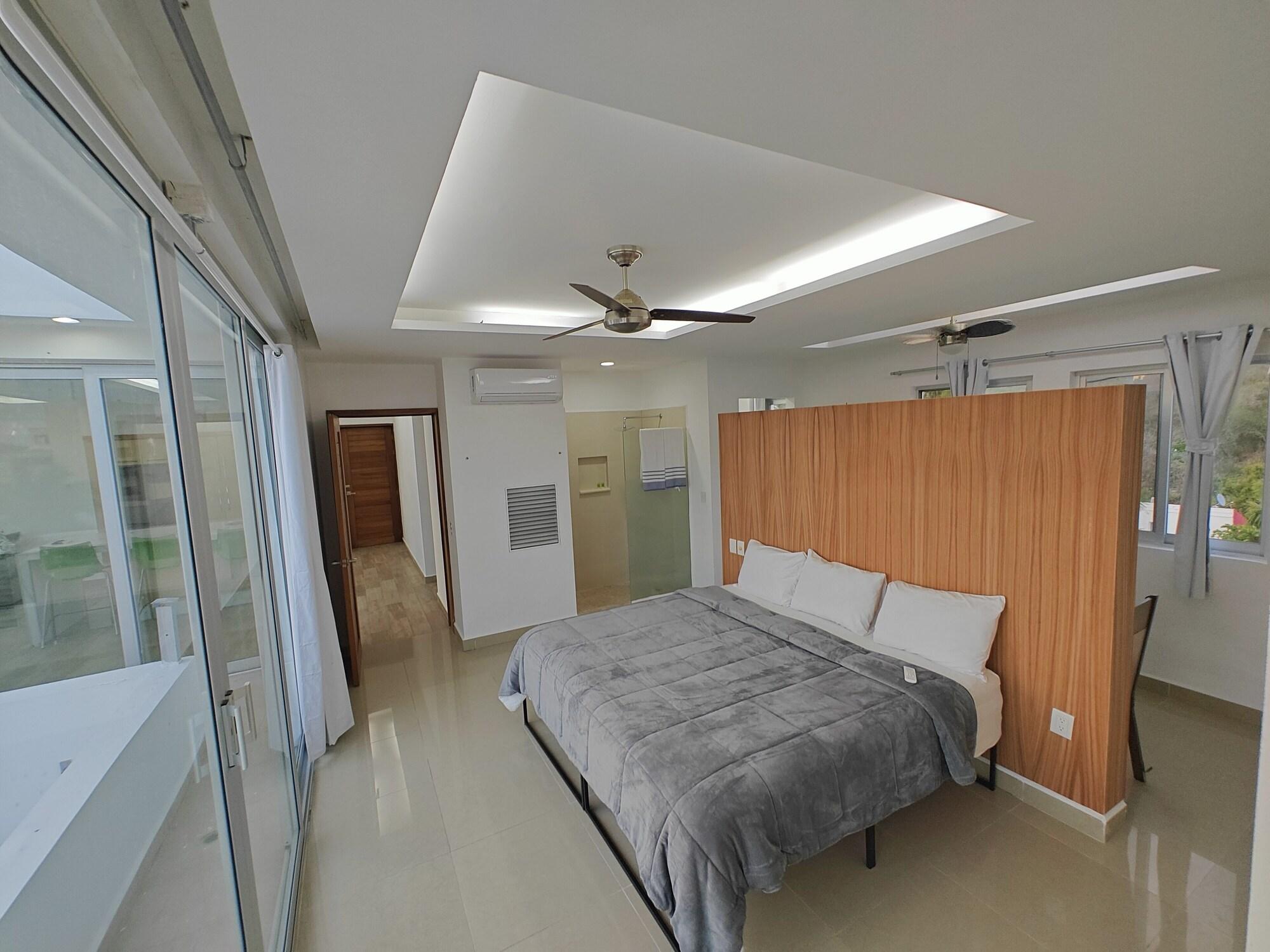 image-housing-carousel