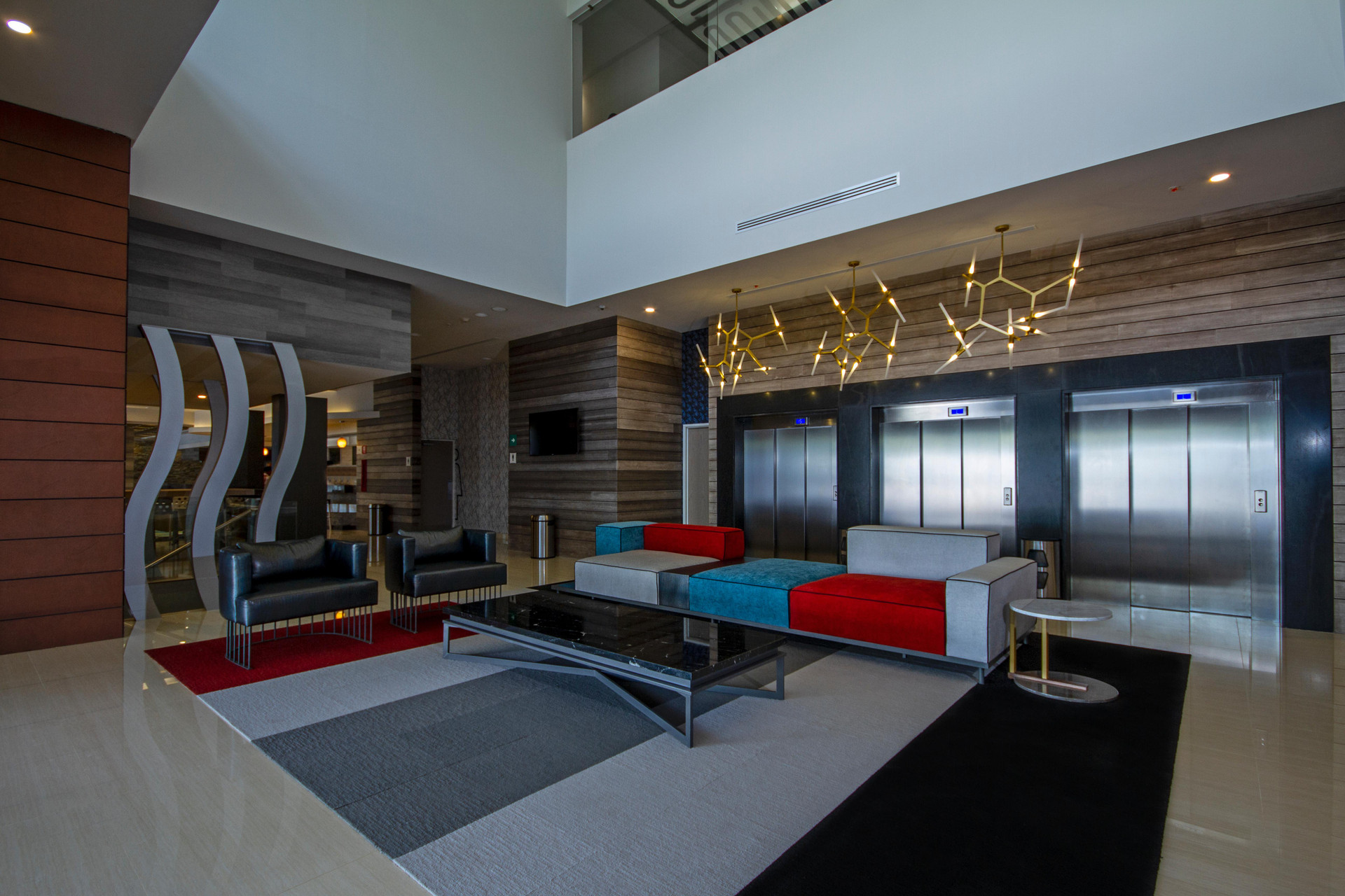 image-housing-carousel