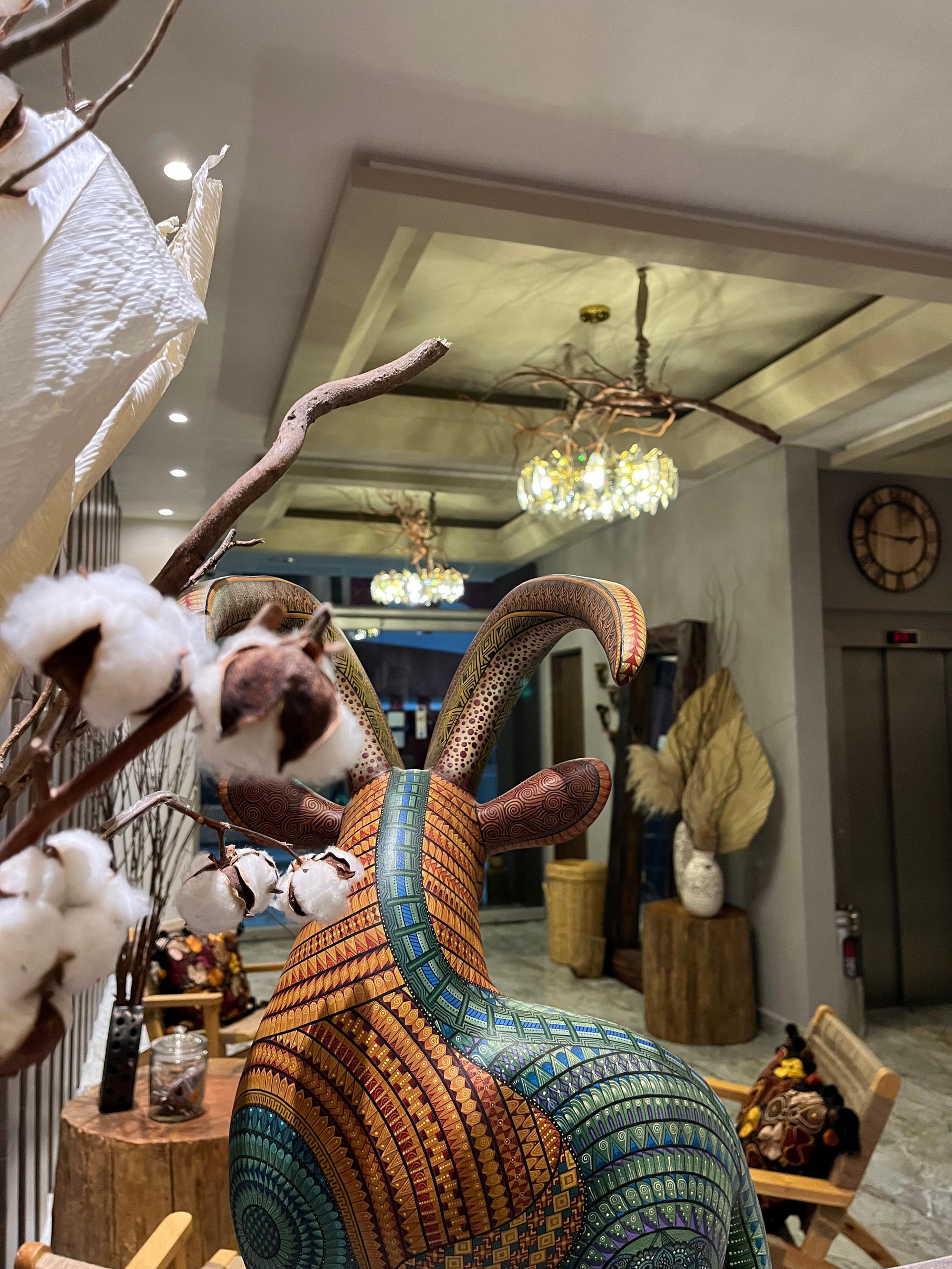 image-housing-carousel