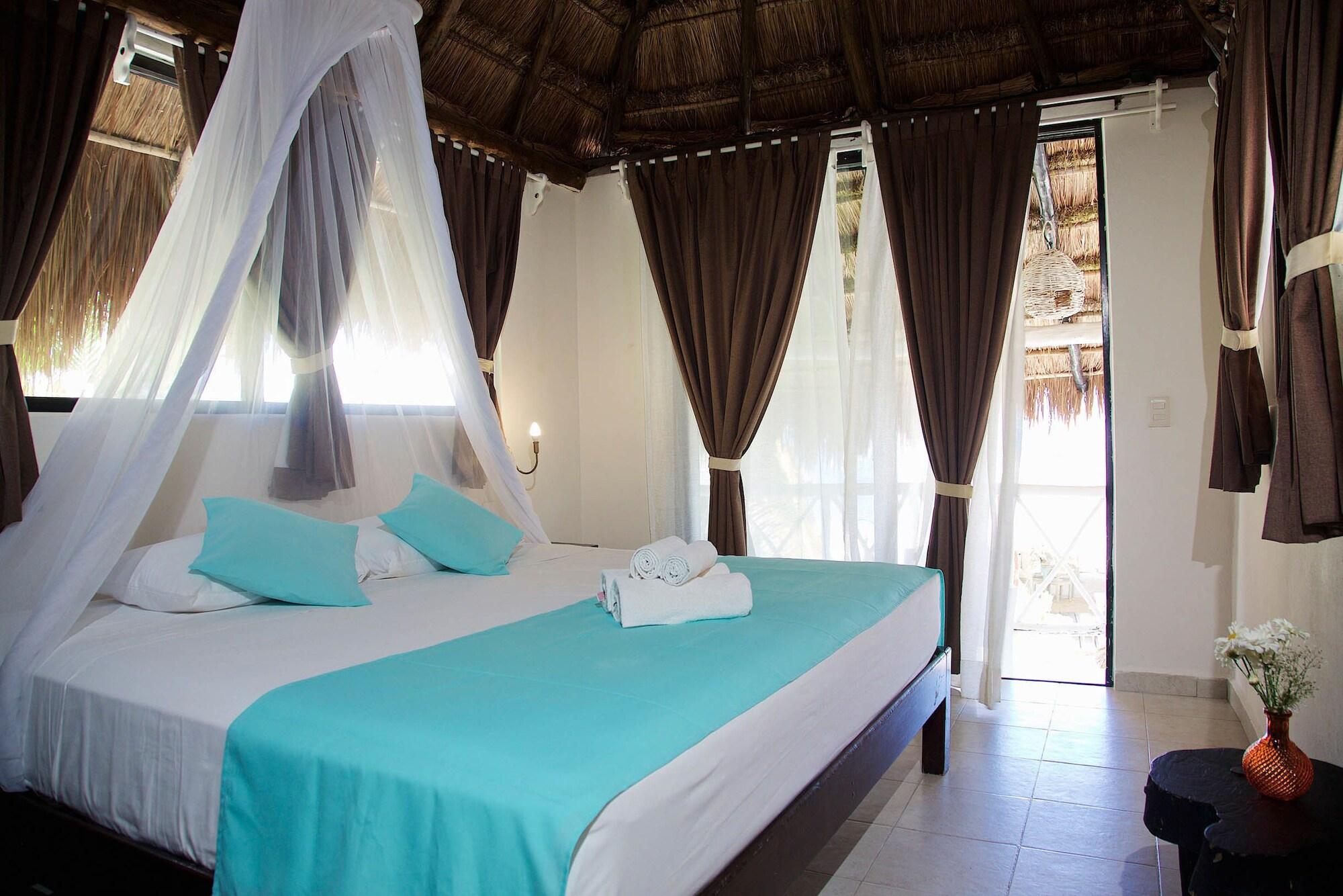 Habitación estándar, 1 cama King size, vista al jardín (Standard Room Plus garden & pool view)