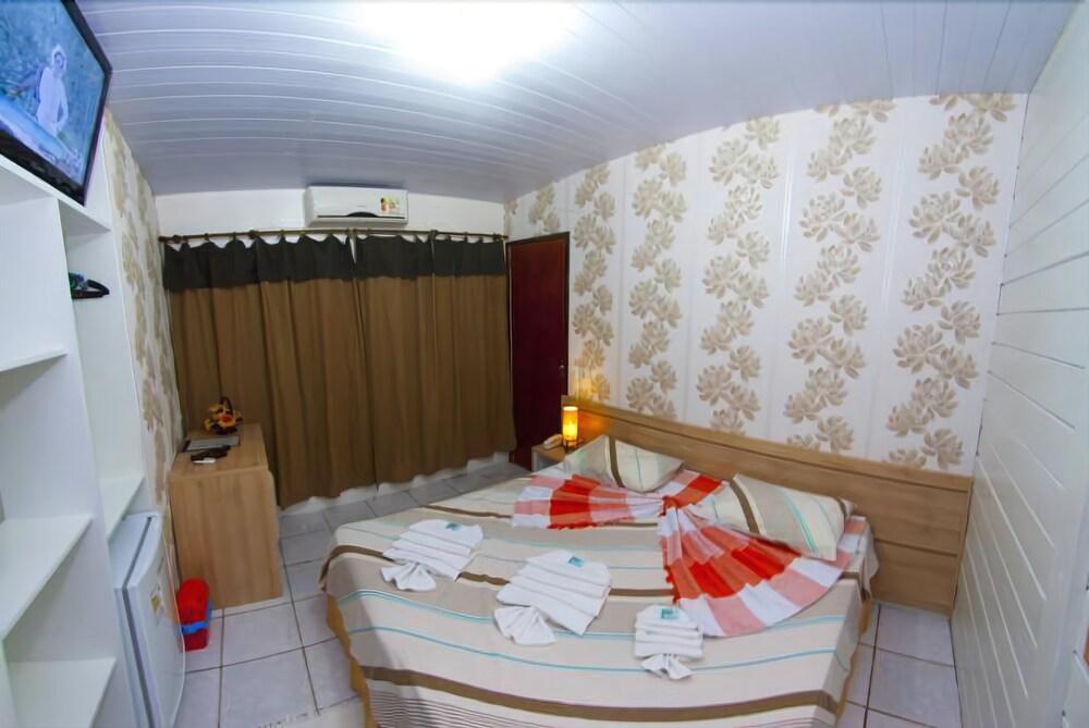image-housing-carousel