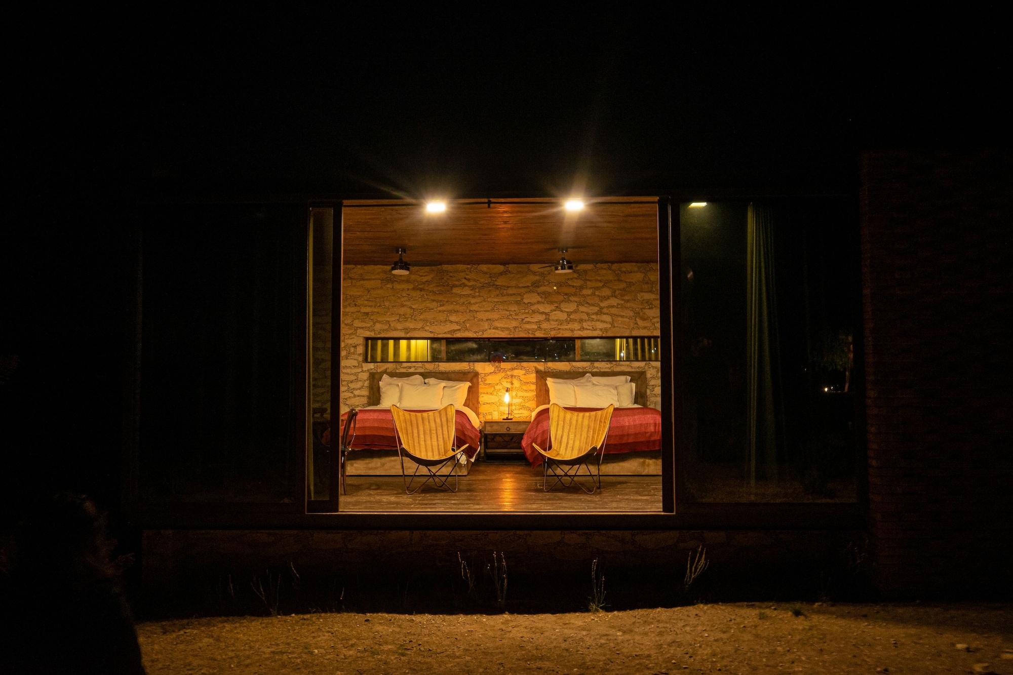 image-housing-carousel