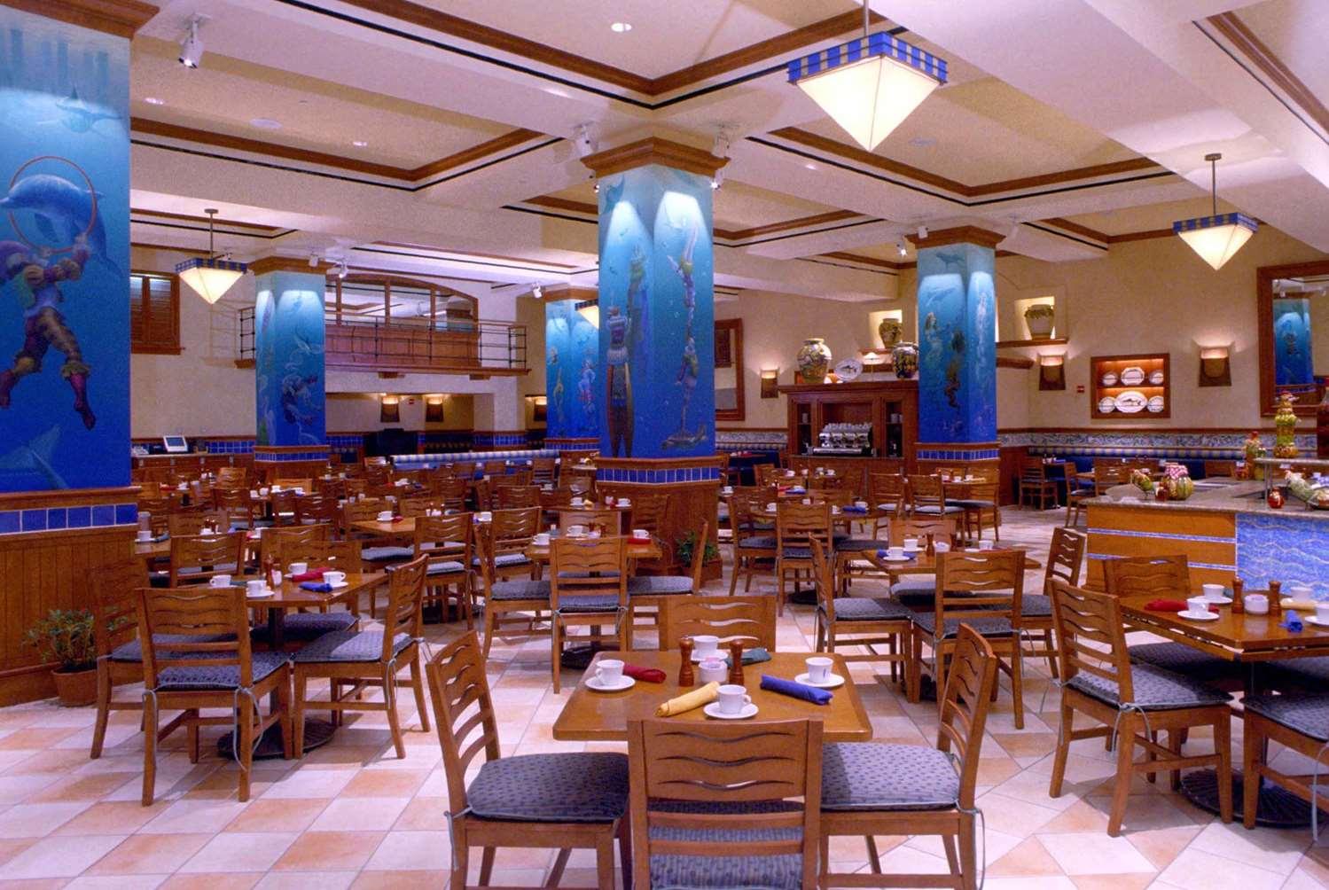 image-housing-carousel