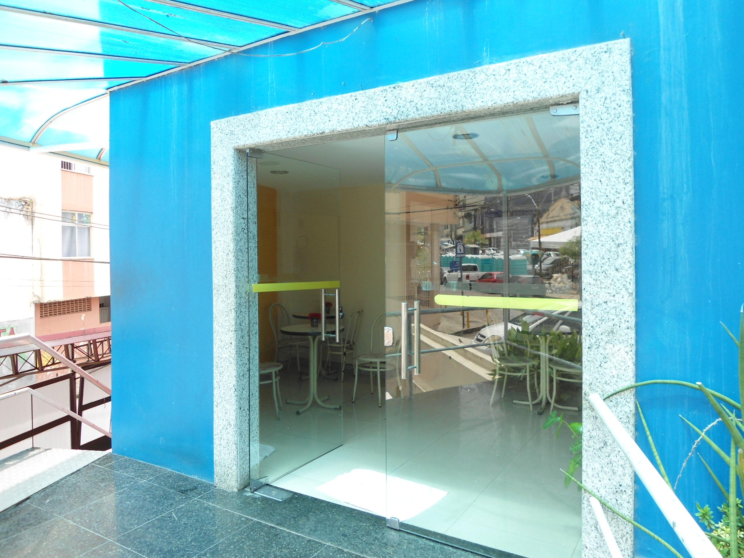 image-housing-carousel