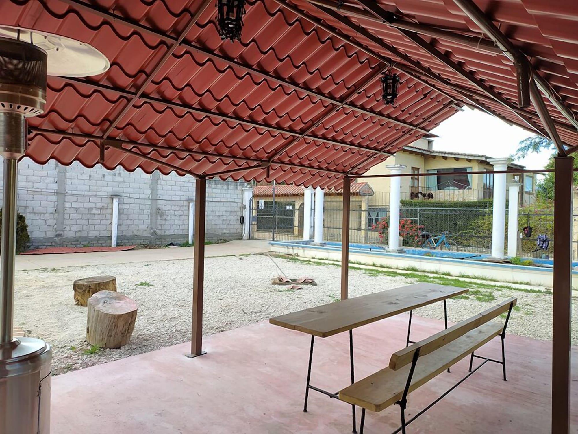 image-housing-carousel