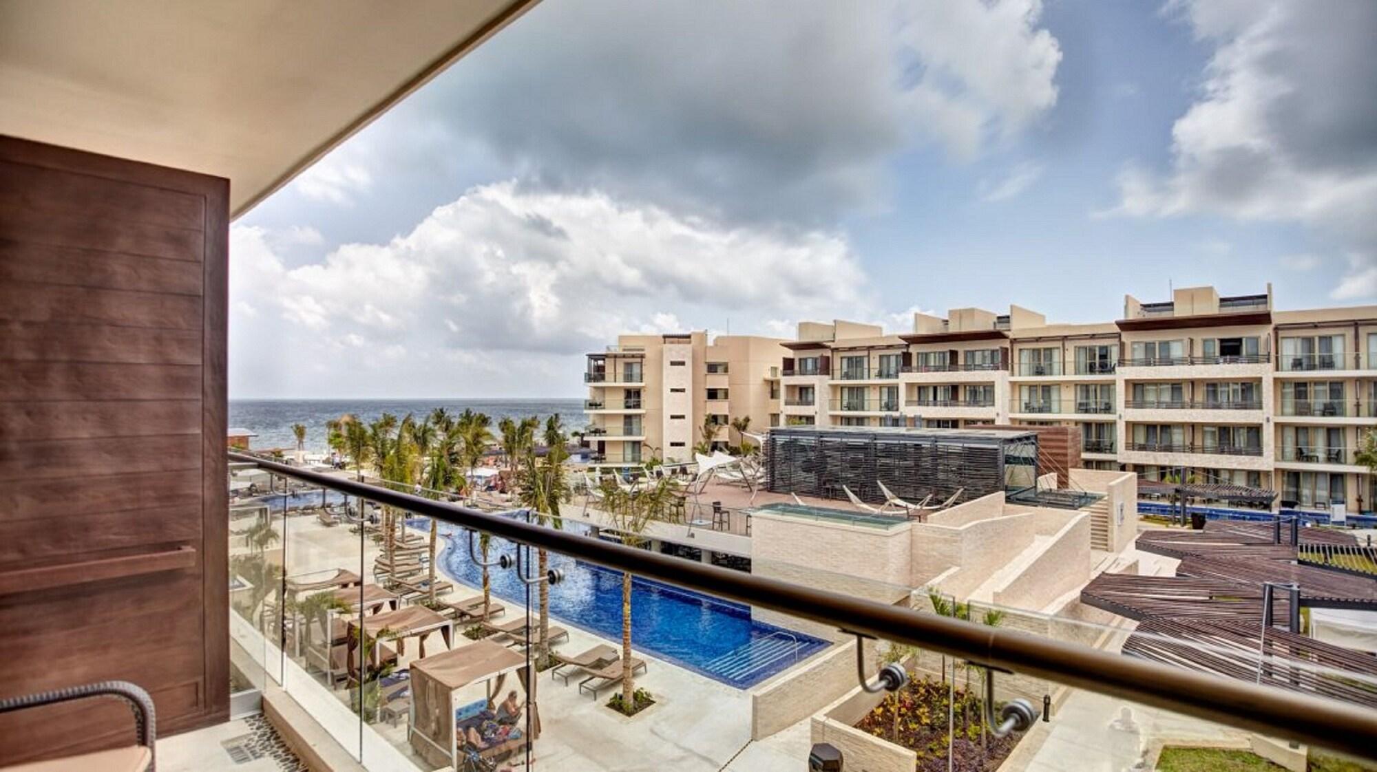 Luxury Suite Ocean View with Terrace Jacuzzi