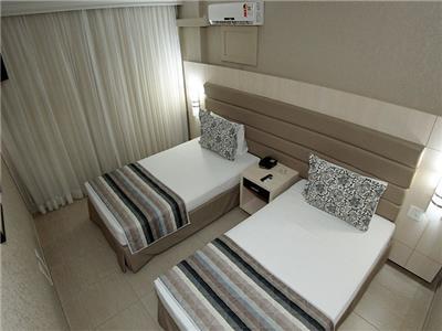 image-housing-carousel