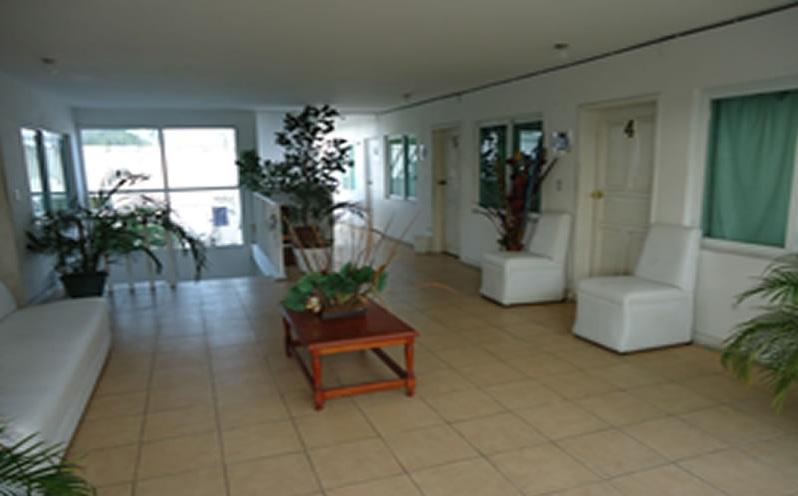 image-housing-carousel