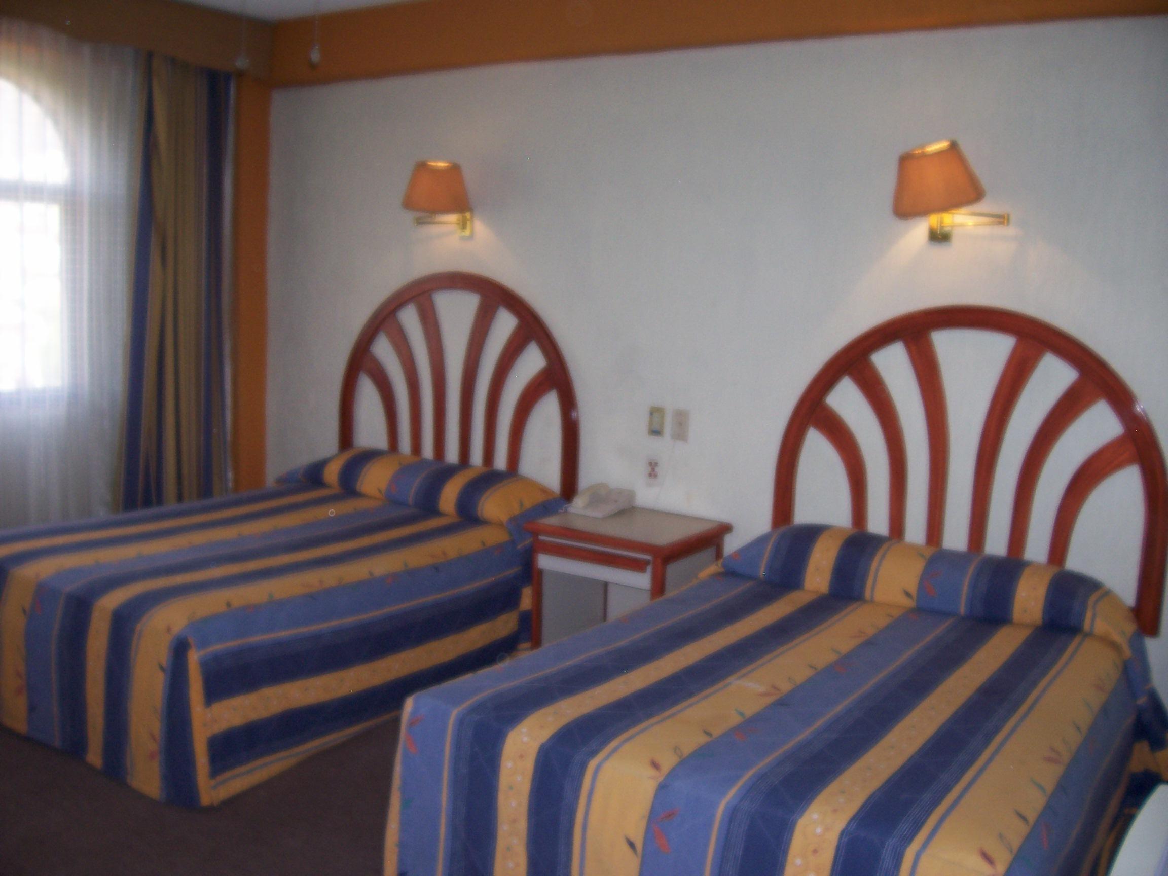 image-housing-carousel