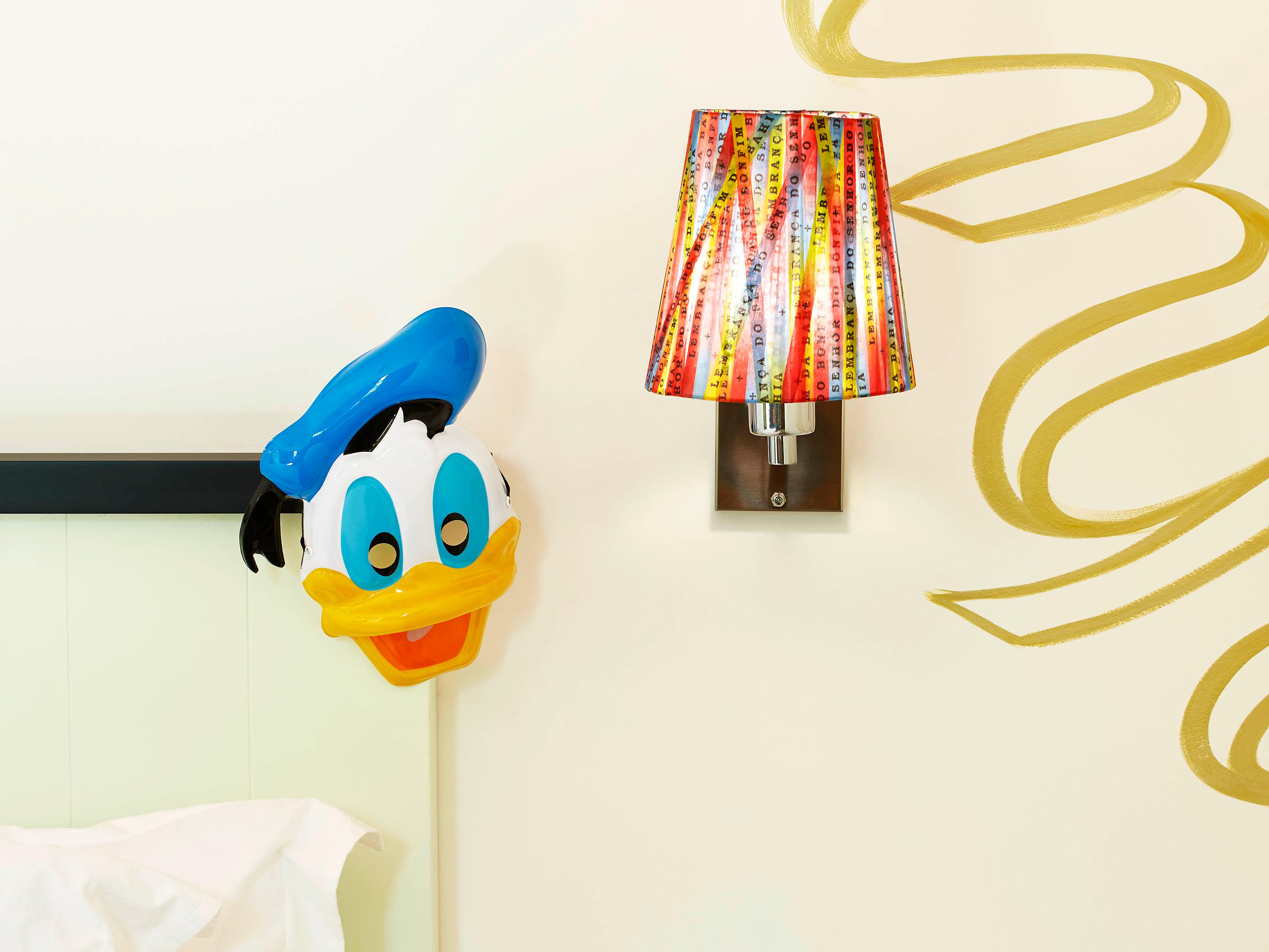 image-housing-carousel