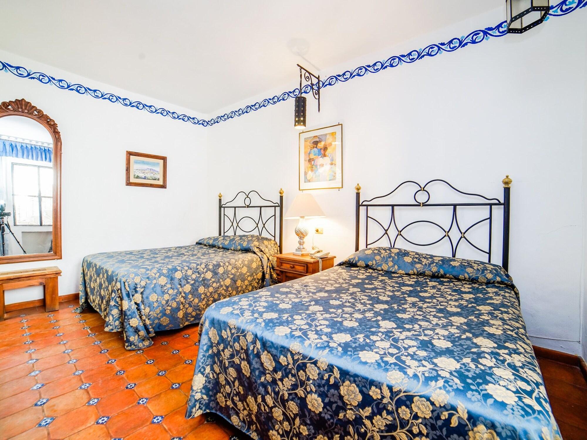 image-housing-carousel