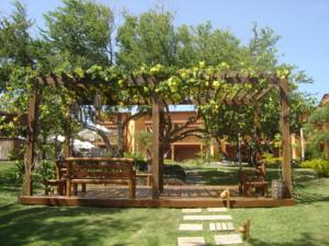 image-housing-carousel