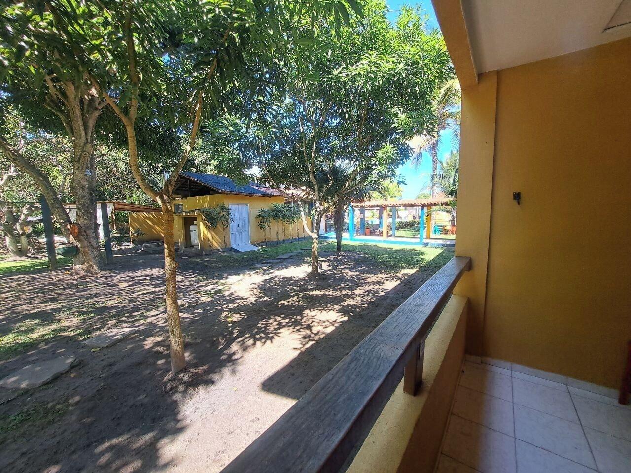 image-housing-carousel