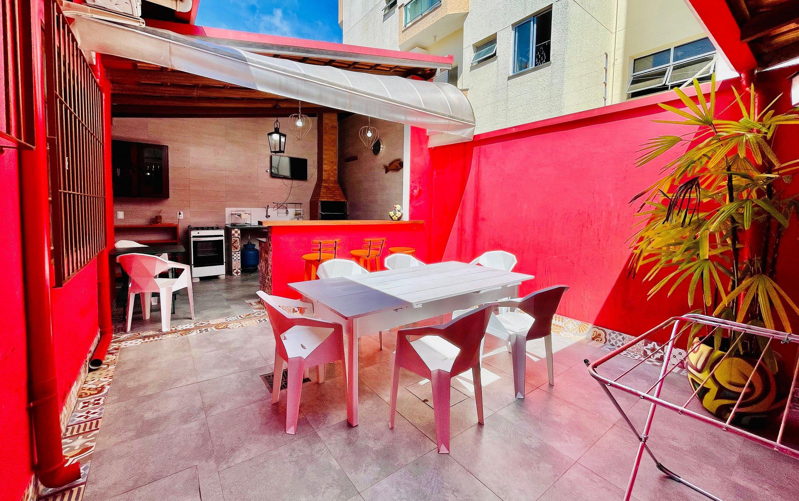 image-housing-carousel