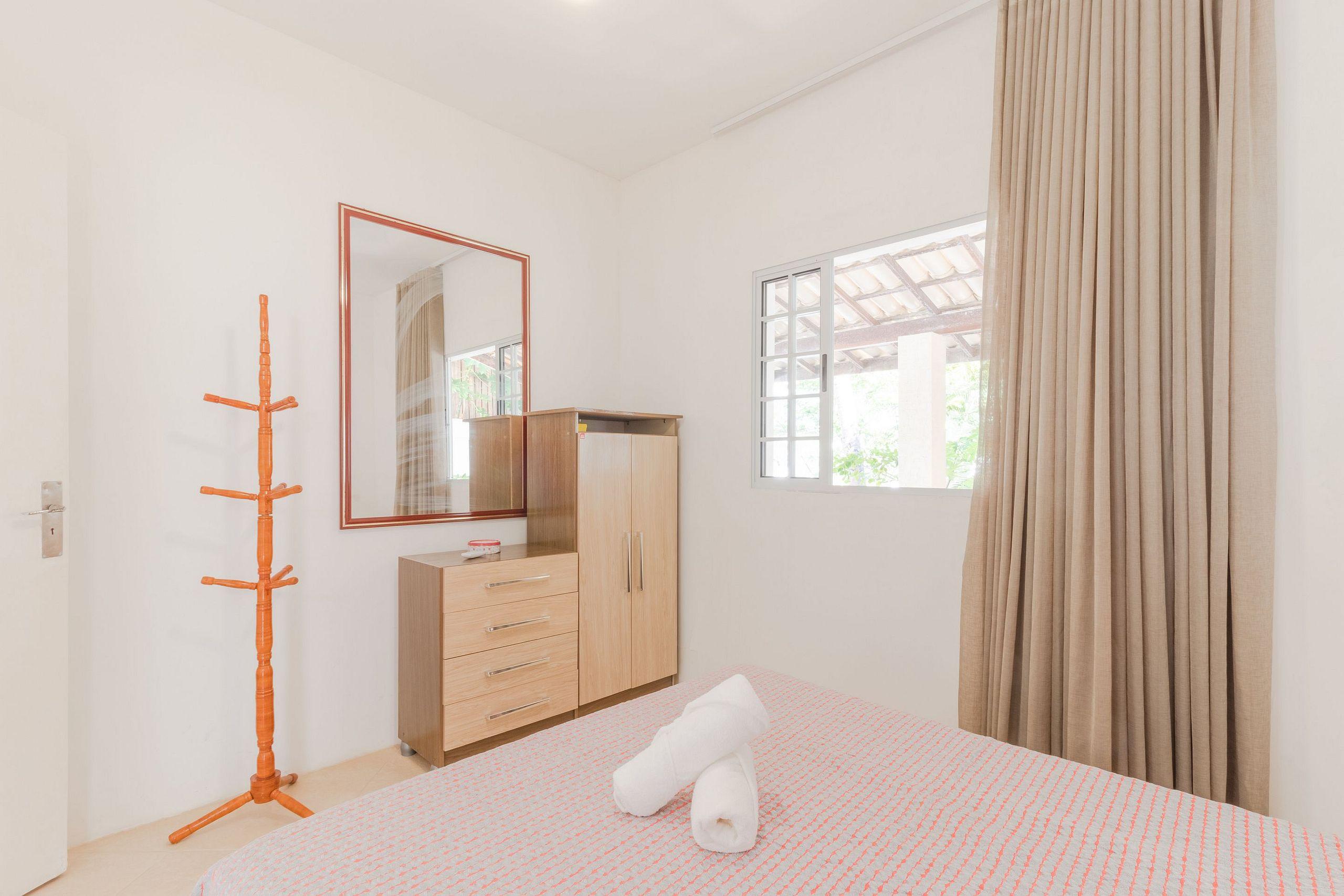 image-housing-carousel