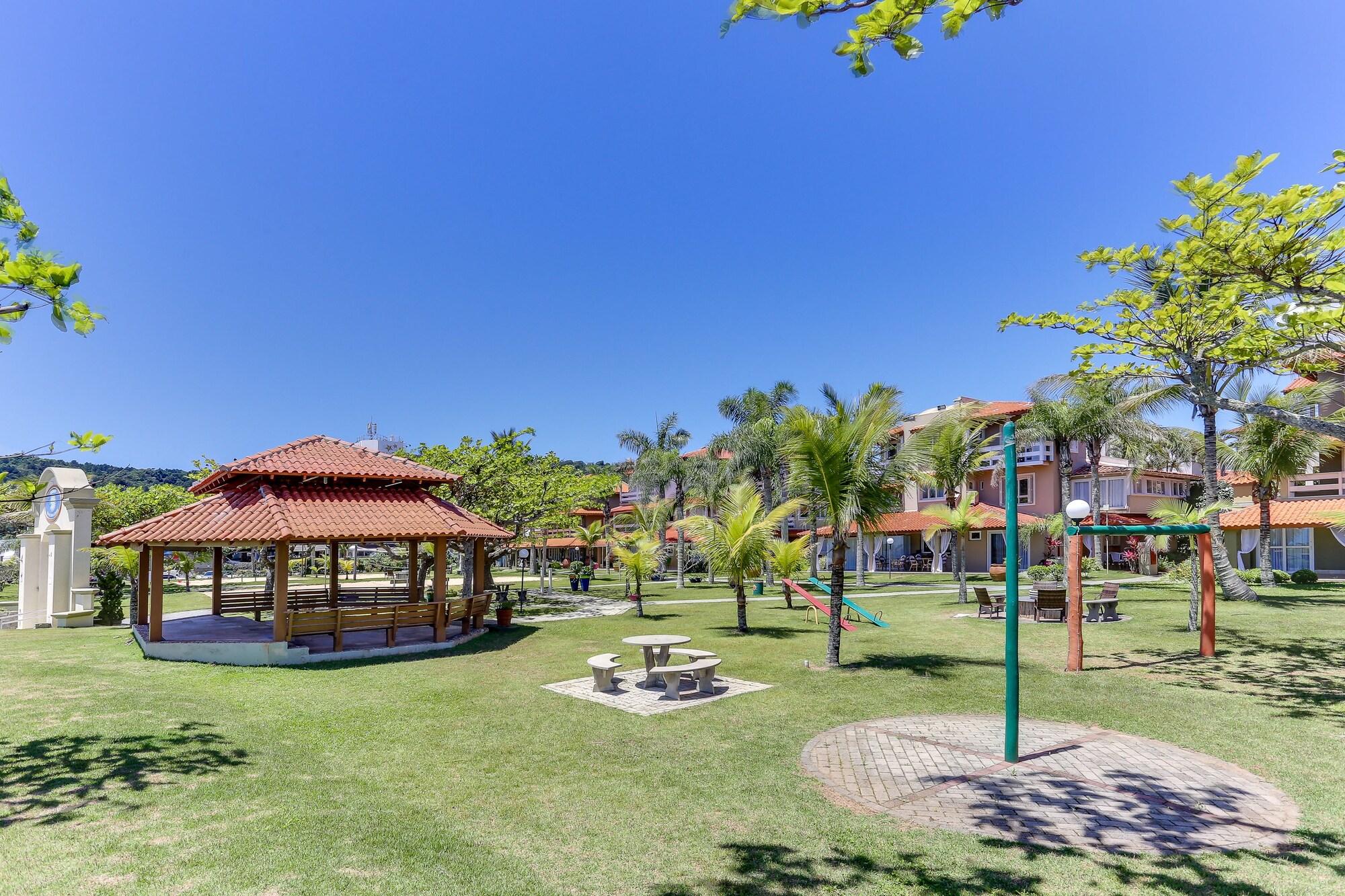 image-housing-carousel