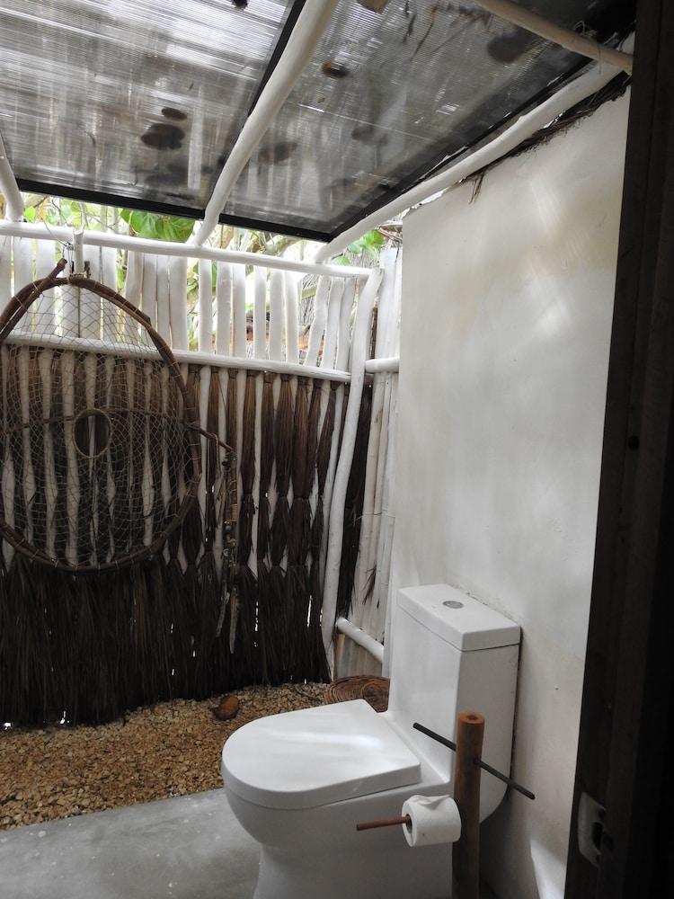 image-housing-carousel