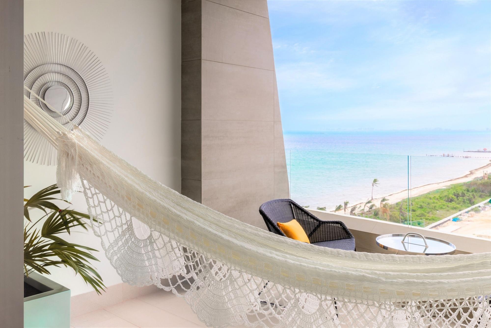 Junior Suite Ocean View 1 King Bed
