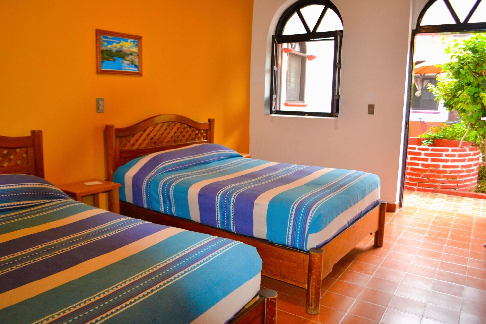 Hotel Delfín 6