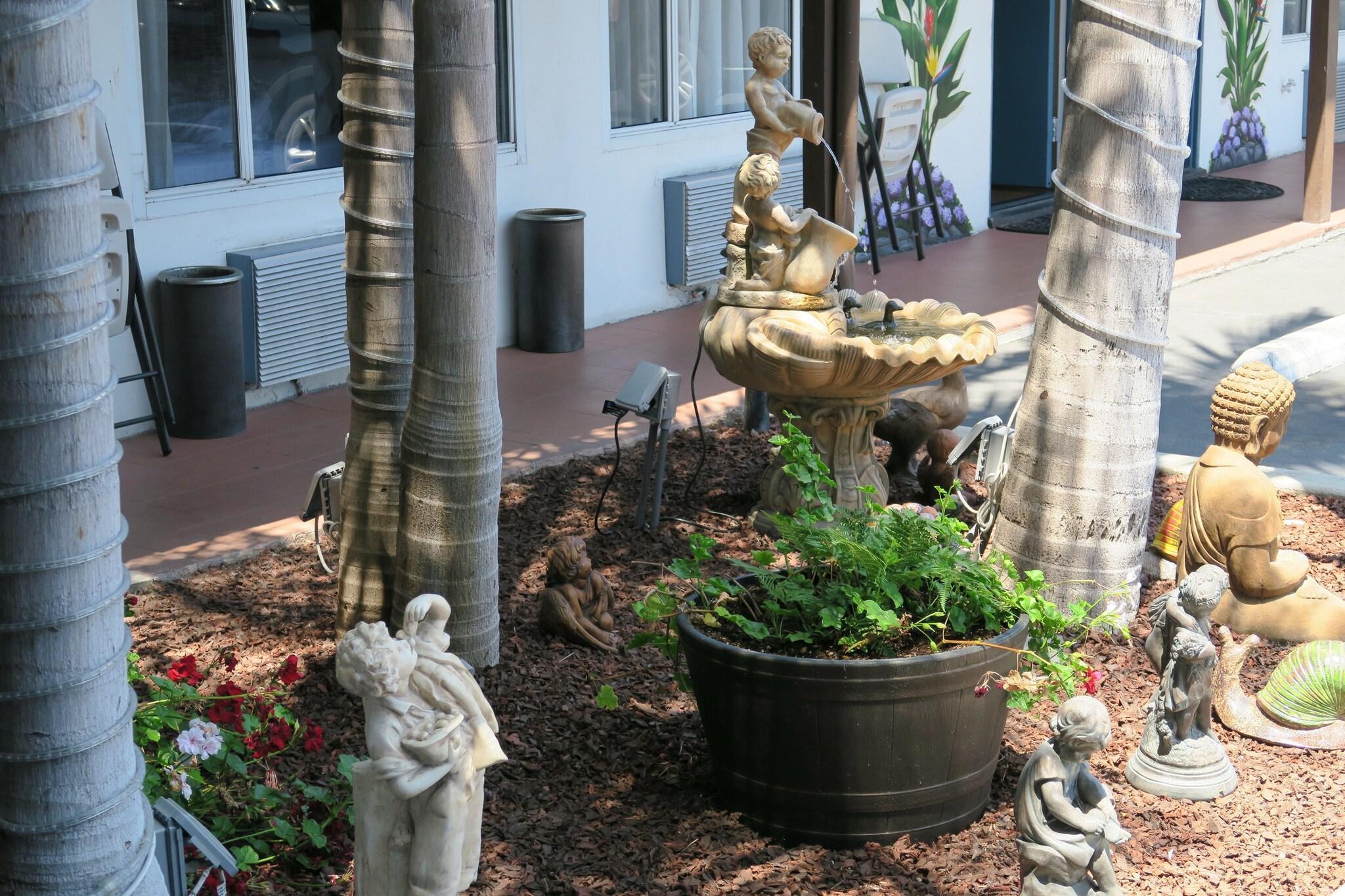 image-housing-carousel