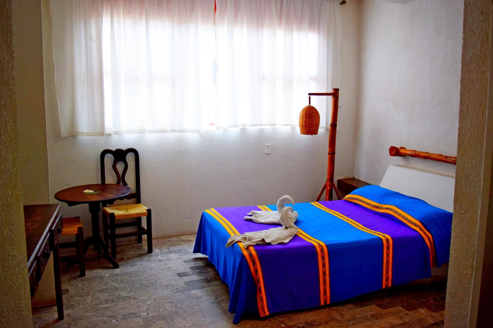 Hotel Corona Zihuatanejo 5