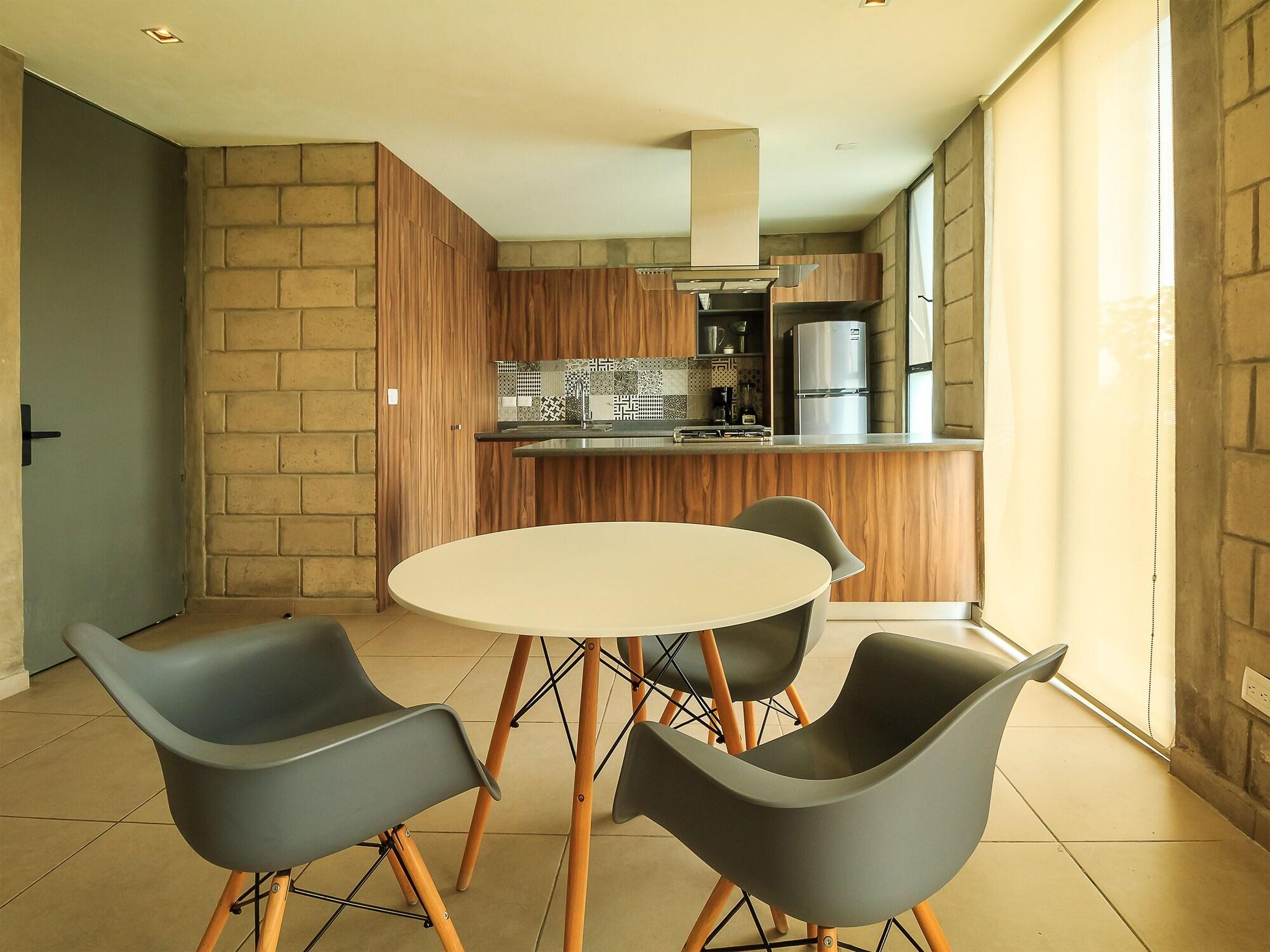 image-housing-carousel