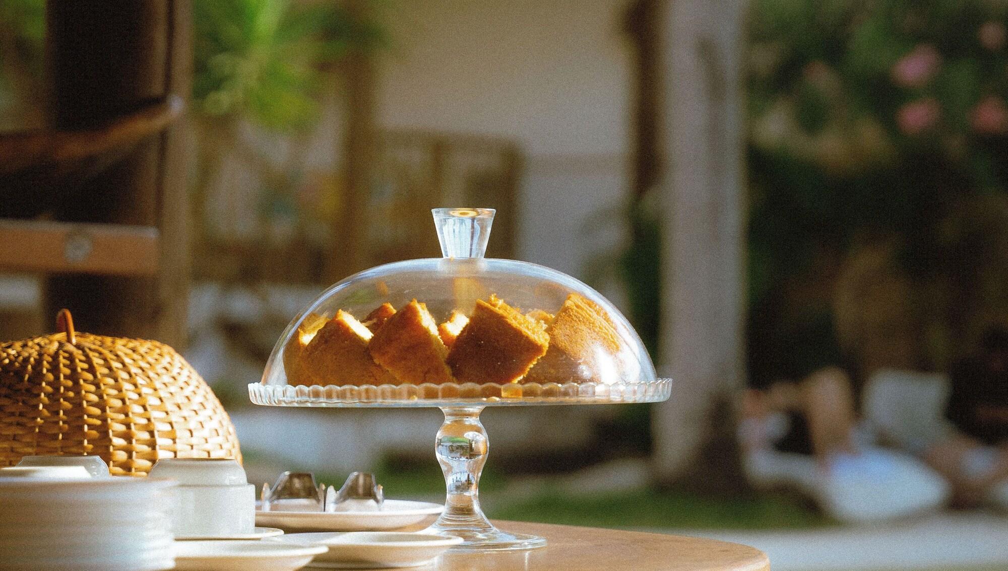 image-housing-carousel