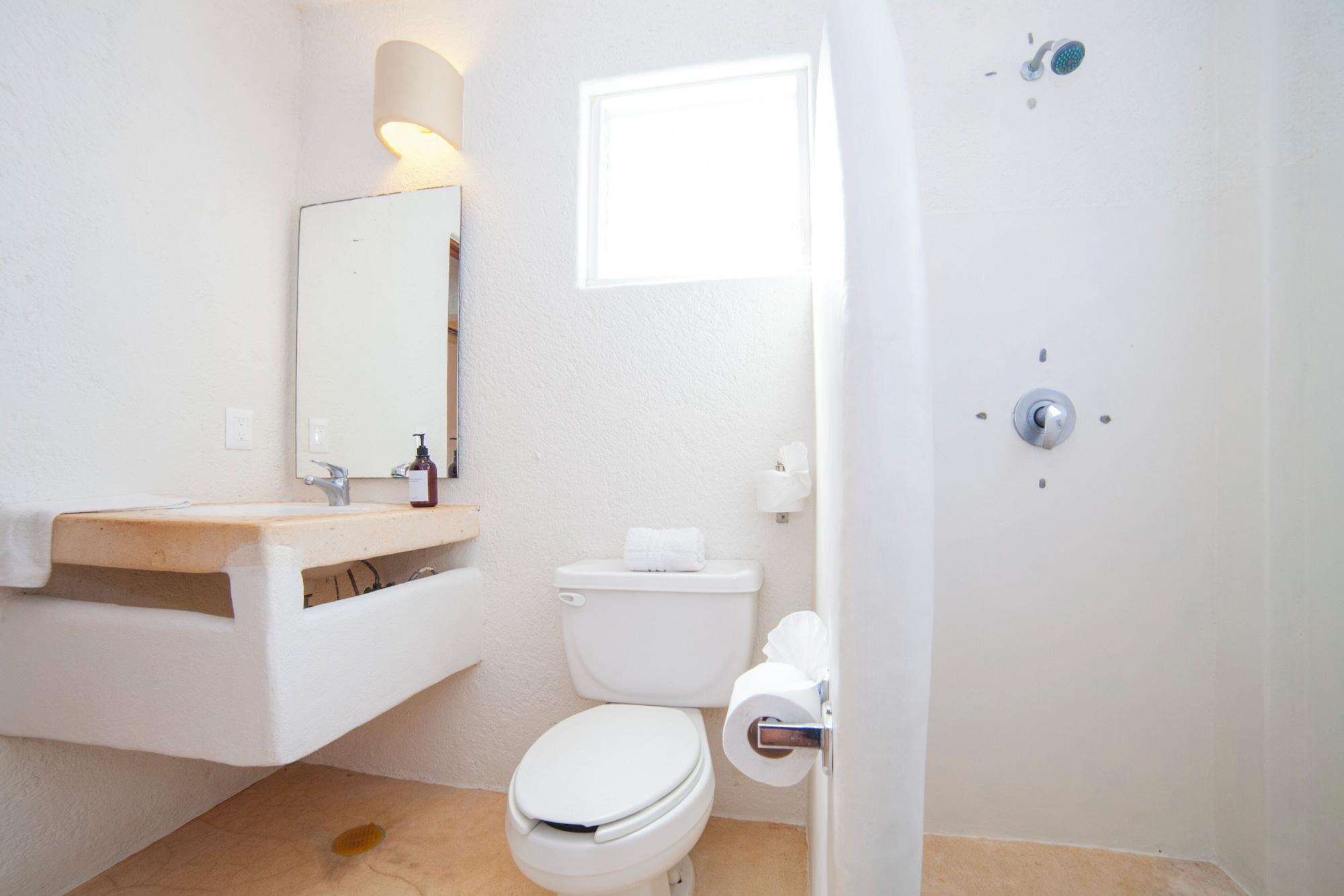 Habitación básica, 1 cama King size, para no fumadores