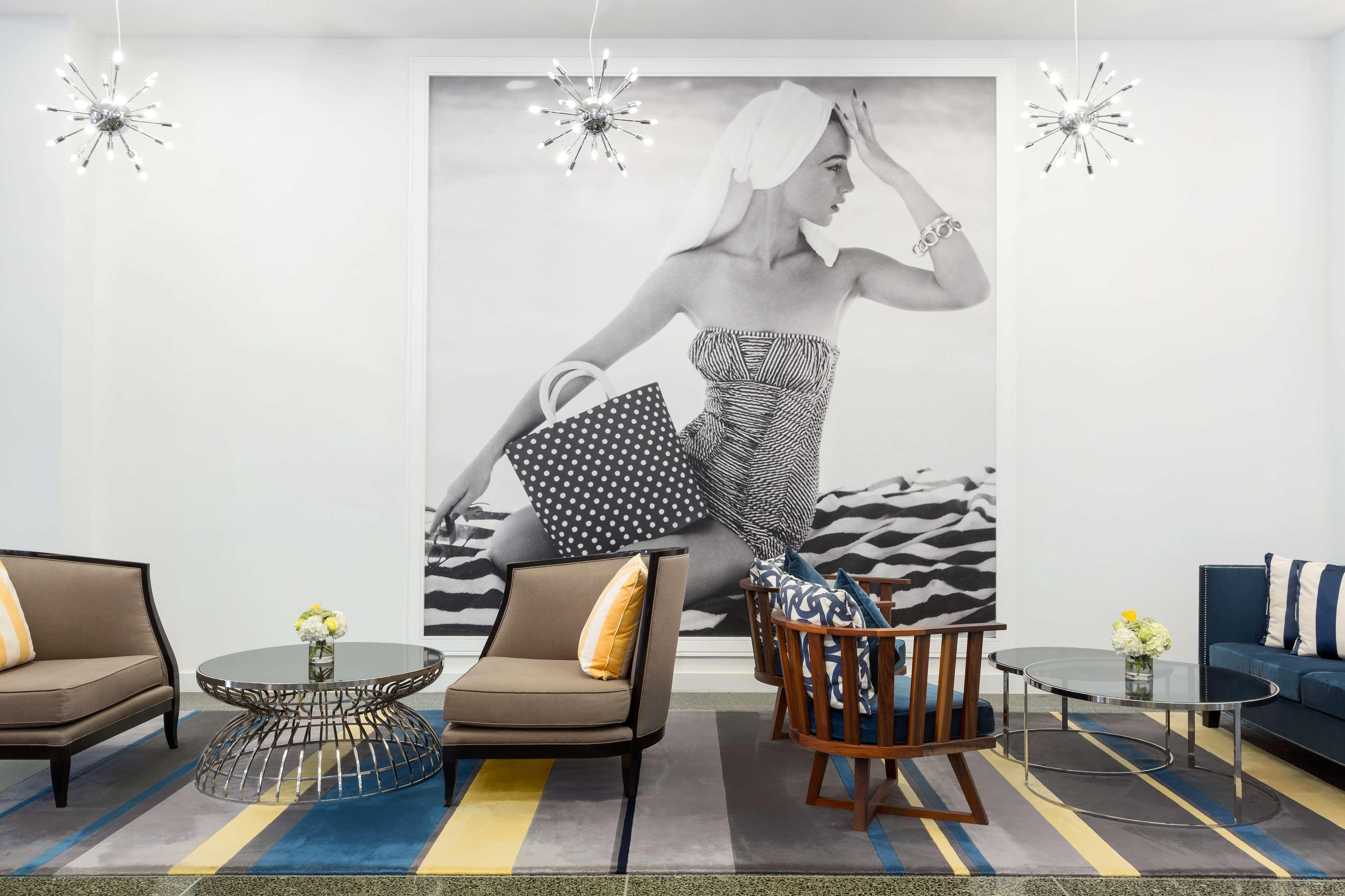 image-housing-carousel