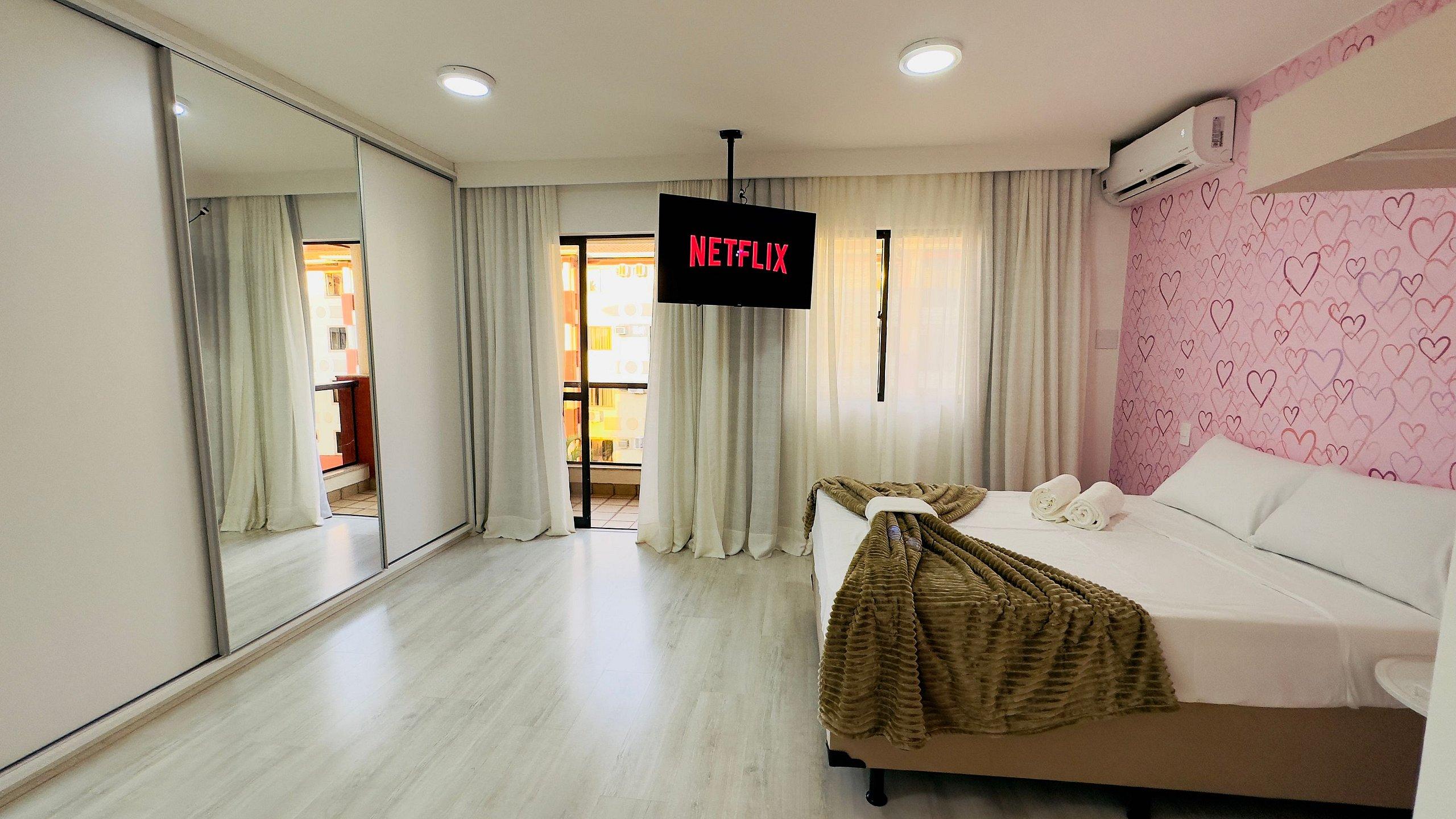 image-housing-carousel