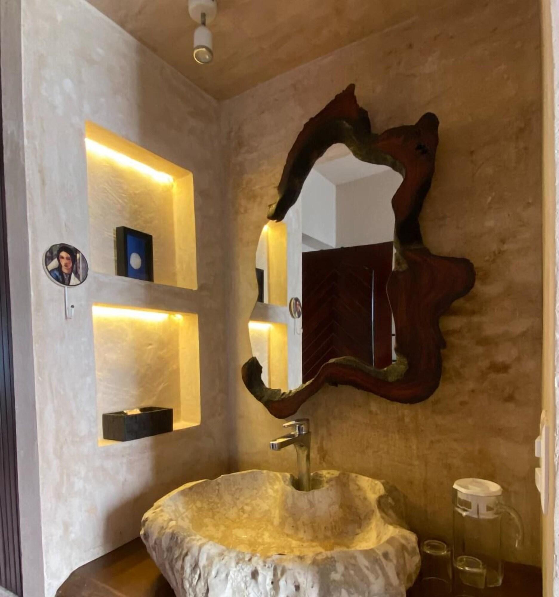 image-housing-carousel