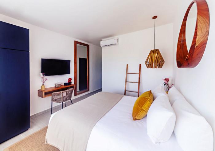 Habitación Doble Estándar con Vista a la Calle