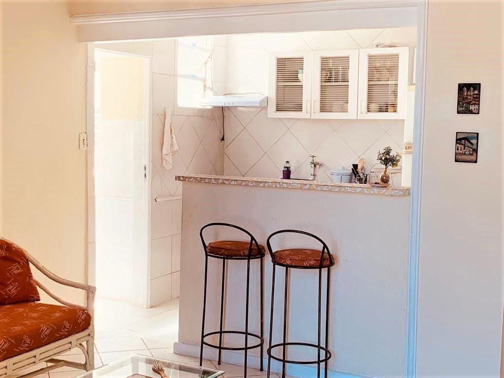 image-housing-carousel