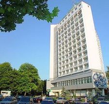 Yunost Hotel