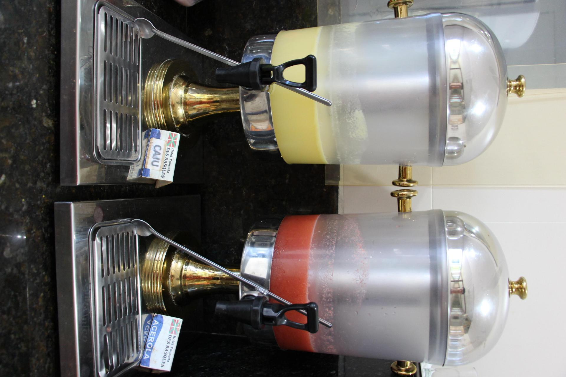 image-housing-carousel