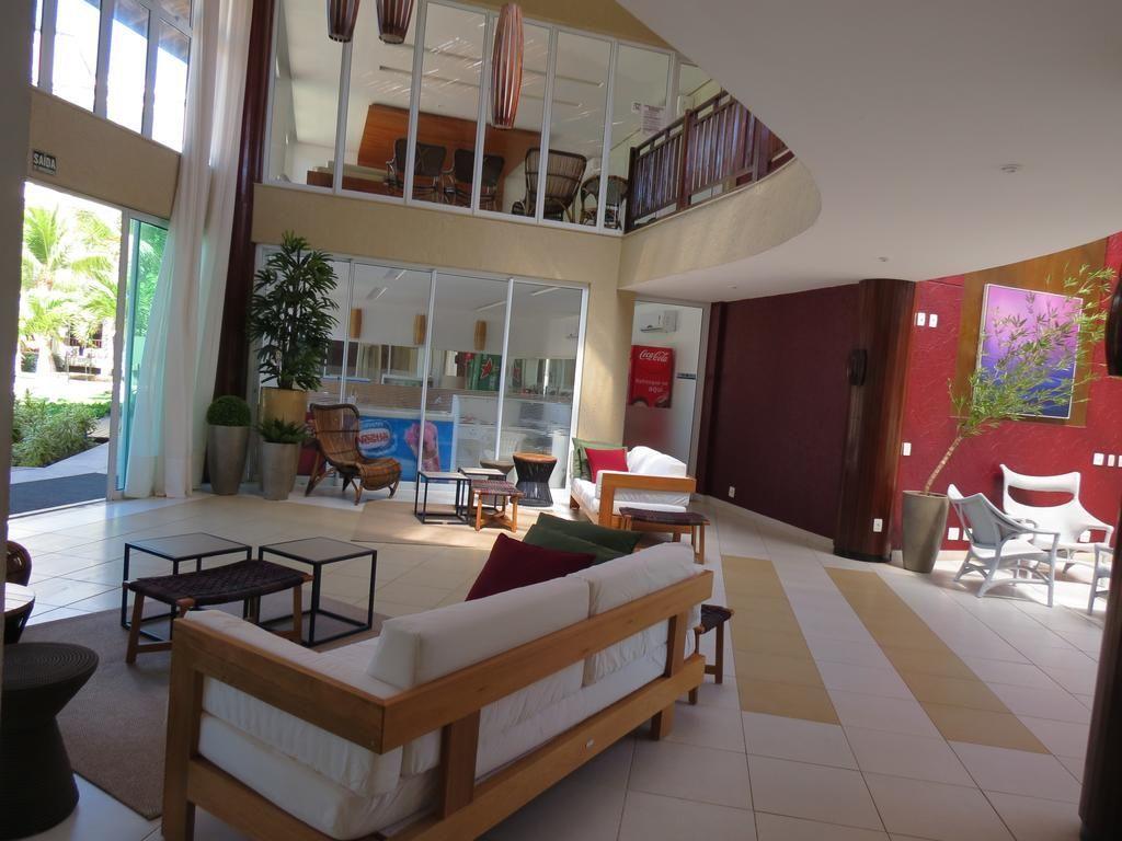 image-housing-carousel