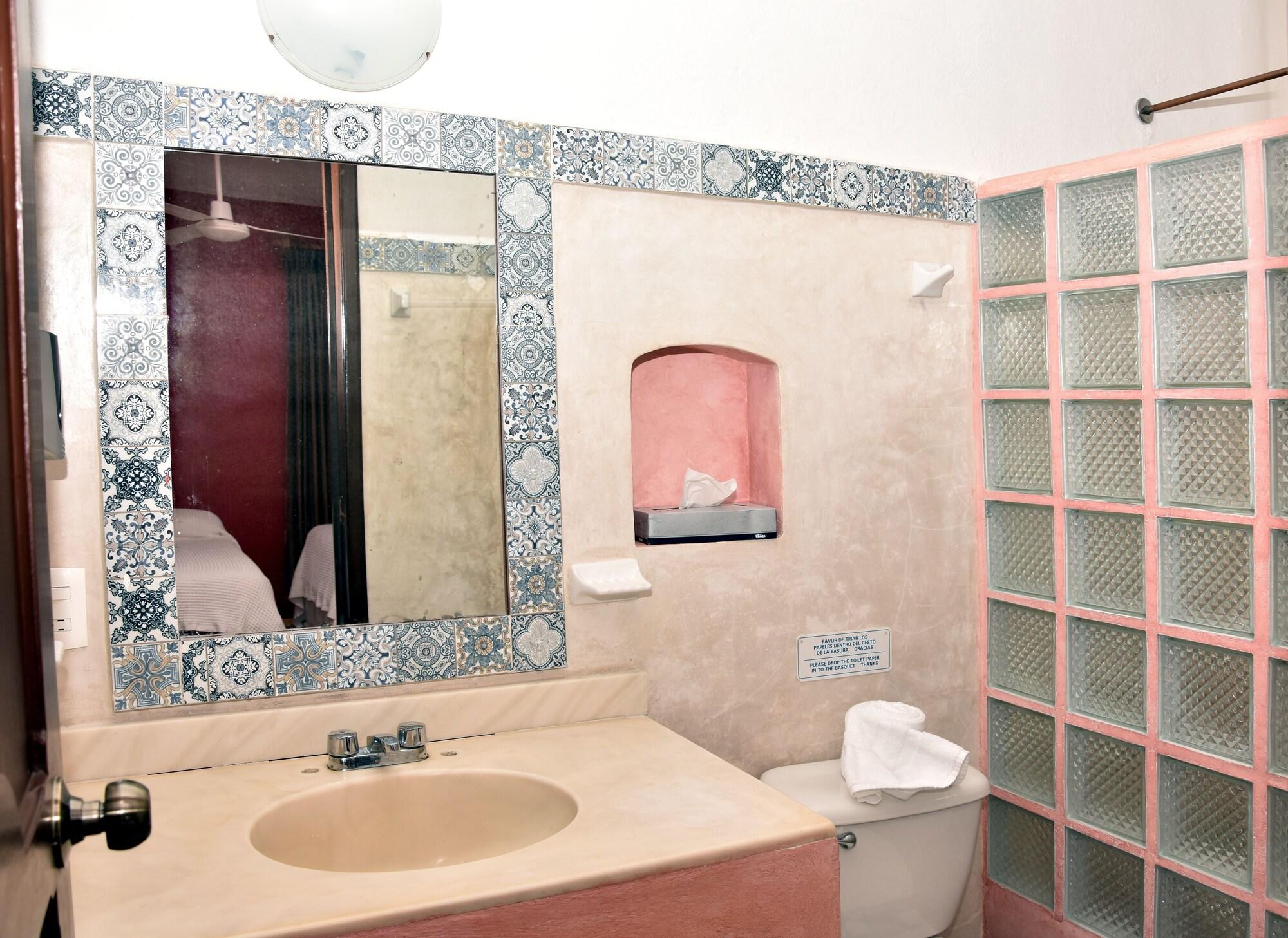 Habitación doble tradicional, baño privado