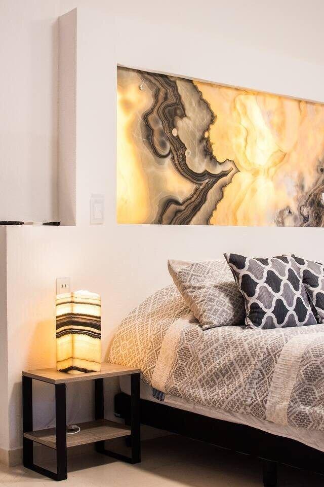 image-housing-carousel