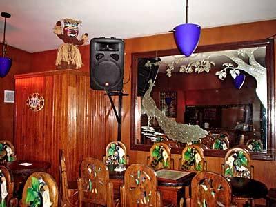 image-housing-carousel