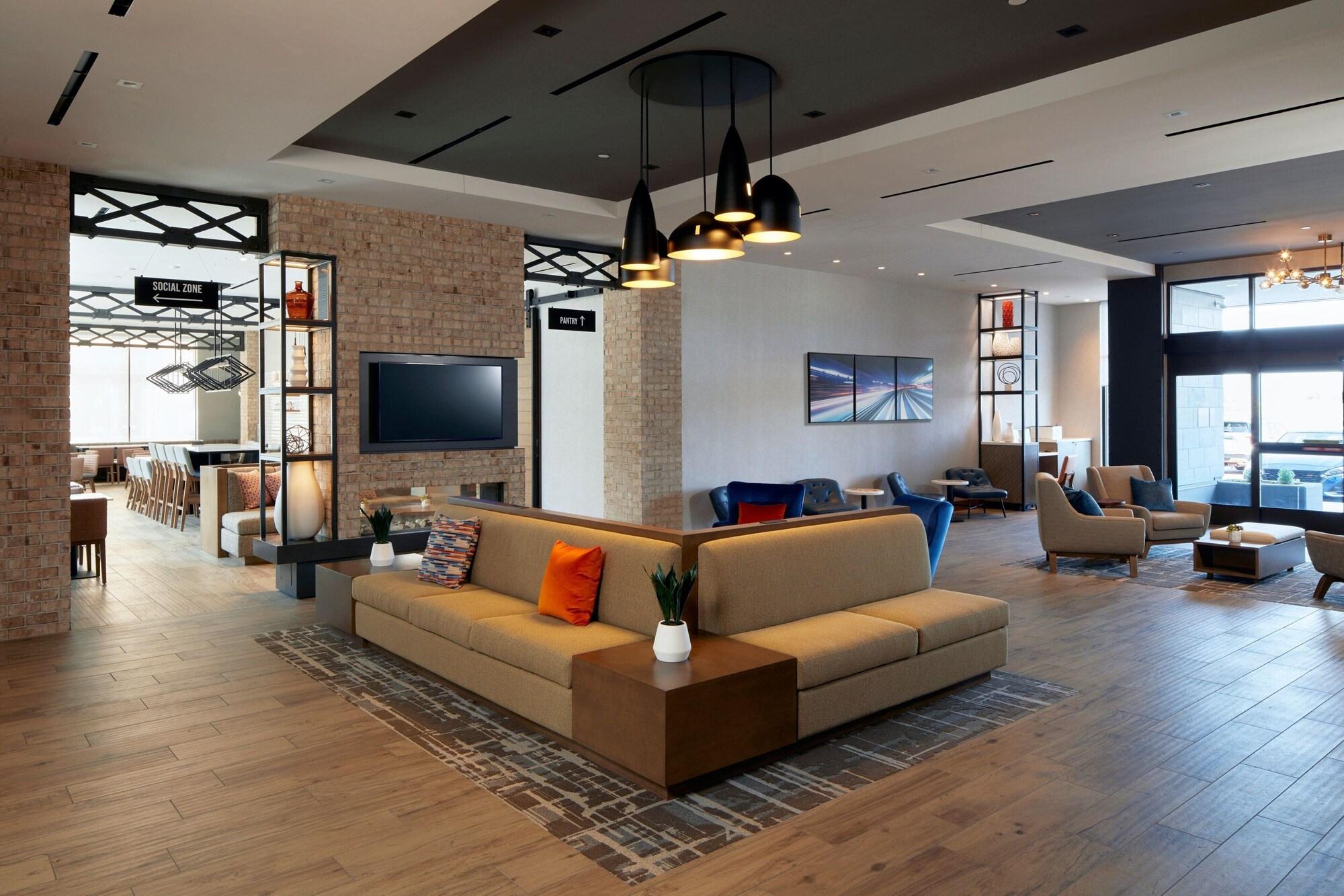 image-housing-carousel